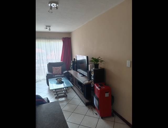 1 bed property to rent in NOORDWYK
